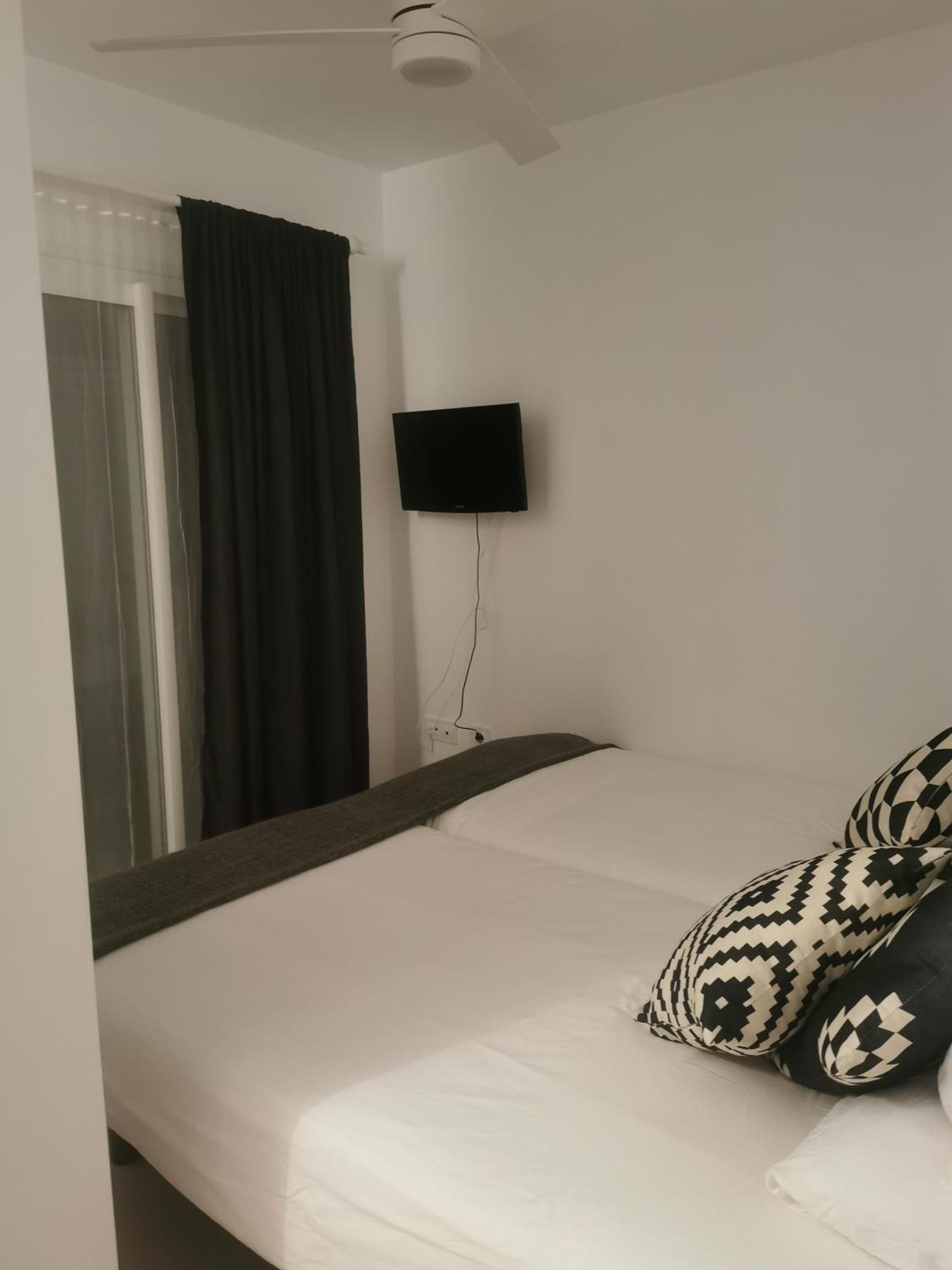 Beach Room Calasol La Cala Del Moral Bagian luar foto